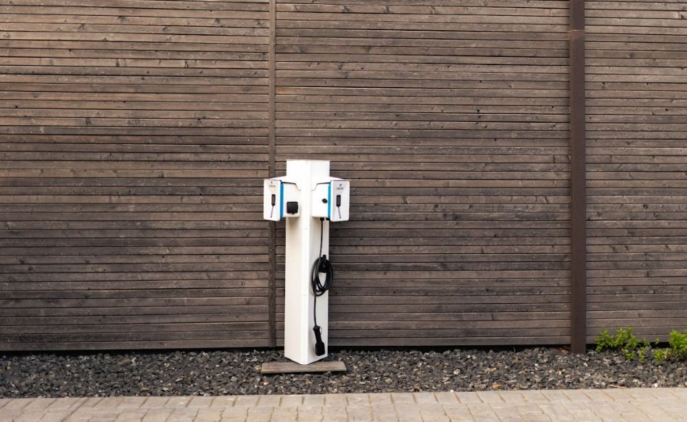 Punto de recarga en empresas cómo calcular cuántos necesitas según el parking